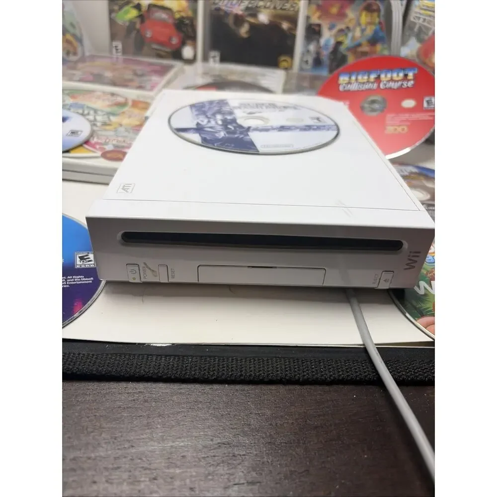 Wii Console RVL-001 Bundle W/18 Games, 2 Controllers, 1 Nunchucks, Works Great